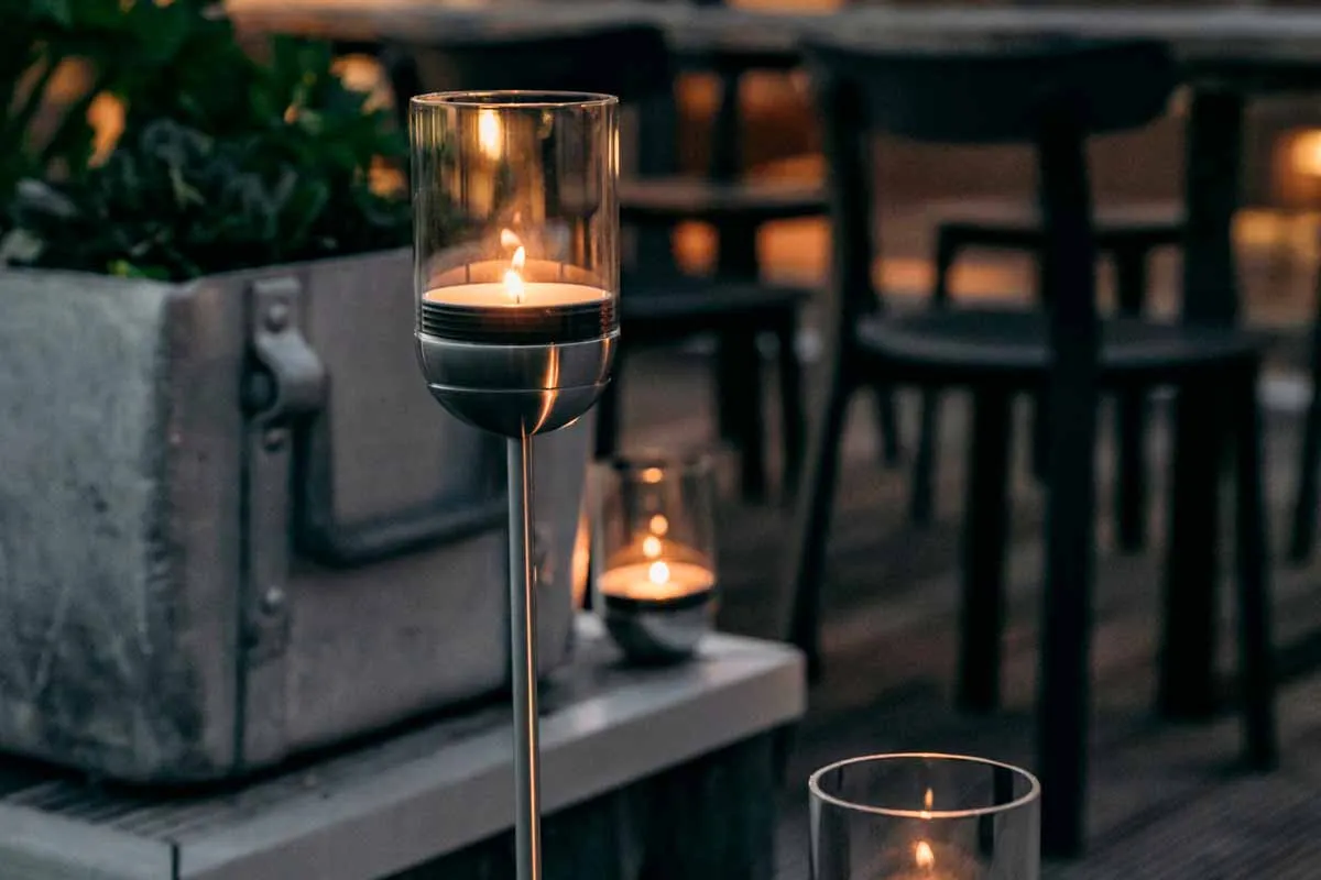 GRAVITY CANDLE Stab
