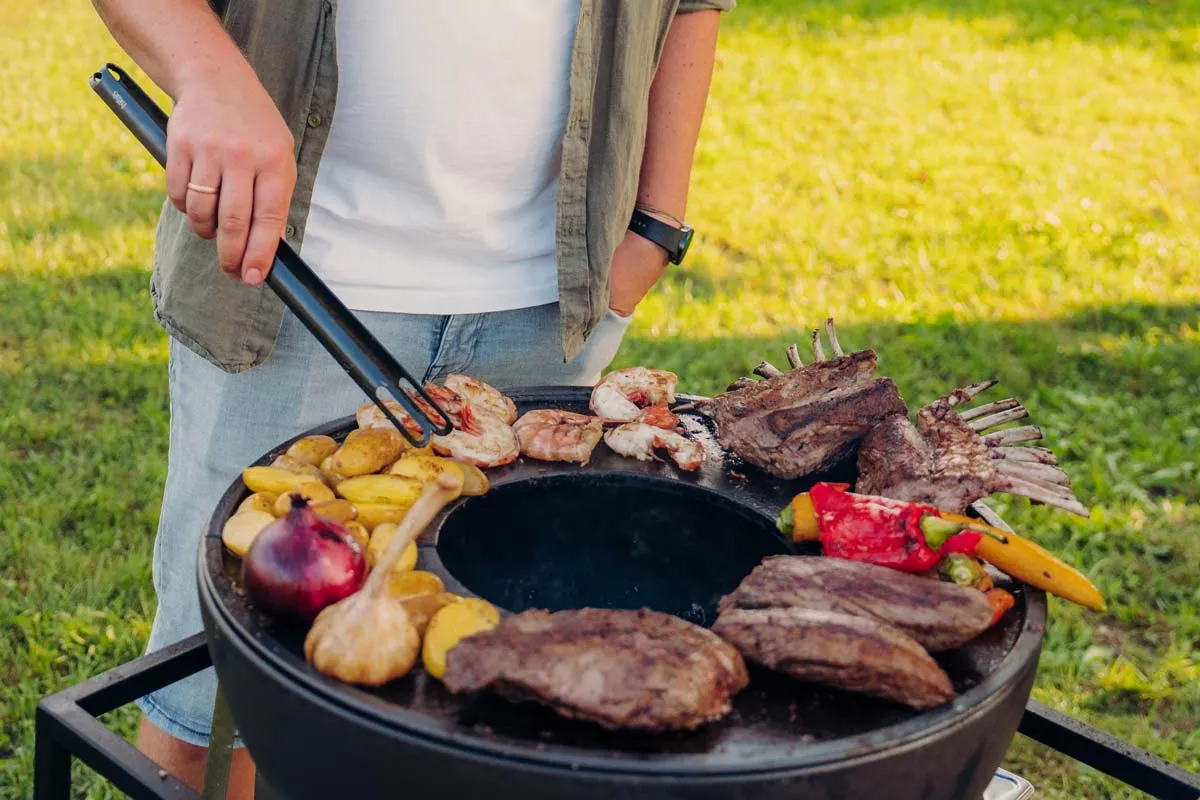 Grillzange schwarz